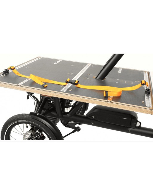 Chike Spanngurt mit Track-Fittings – für Transportplattform